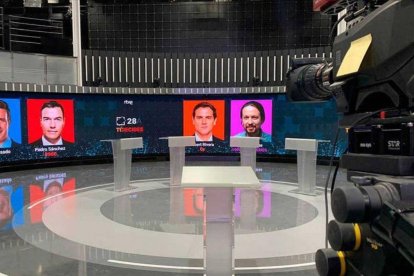 Todo listo para los debates a cuatro que pueden ser decisivos.