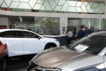 Lexus Valencia ofrece descuentos especiales en sus vehículos híbridos