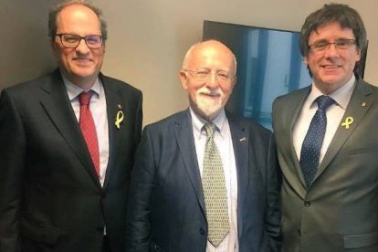 Von Grünberg, con Torra y Puigdemont.