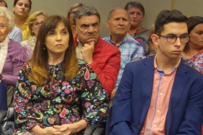 Yolanda Damiá, premio Joaquín Sanchis Nadal a su trayectoria, y Sergio Román, galardón a la mejor redacción escolar