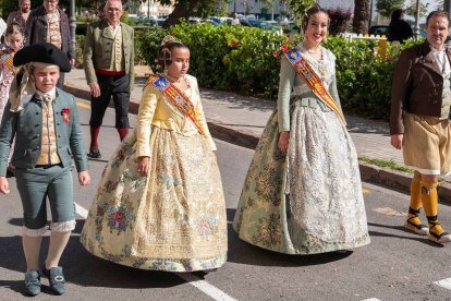 La Agrupación de Fallas del Marítimo homenajea a la Senyera