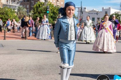 La Agrupación de Fallas del Marítimo homenajea a la Senyera