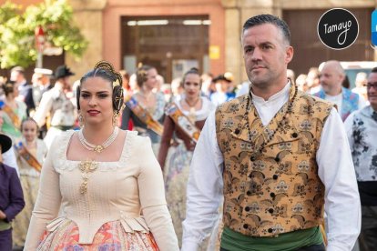 La Agrupación de Fallas del Marítimo homenajea a la Senyera