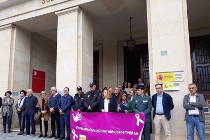 Concentración en la Subdelegación de Gobierno en Alicante.