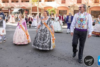 La Agrupación de Fallas del Marítimo homenajea a la Senyera