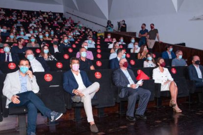 El alcalde de Torrevieja, Eduardo Dolón, y el presidente de la Diputaciónde Alicnate, Carlos Mazón