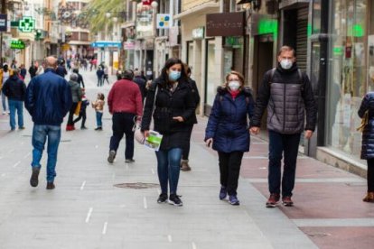 El Ayuntamiento de Elche ha peatonalizado la Corredora, una de las principales calles comerciales del centro de la ciudad