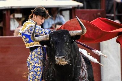 San Isidro 12ª. Roca Rey destaca ante una decepcionante corrida de V. del Río