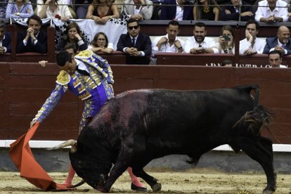 San Isidro 12ª. Roca Rey destaca ante una decepcionante corrida de V. del Río