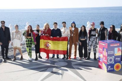 Los finalistas del Benidorm Fest 2023 en el mirador del Balcón del Mediterráneo de Benidorm.