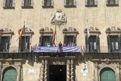 Ayuntamiento de Alicante el 8M