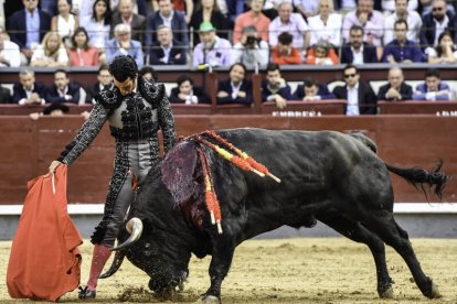 San Isidro 23ª. Los toros de Samuel Flores, un brindis y mucho valor