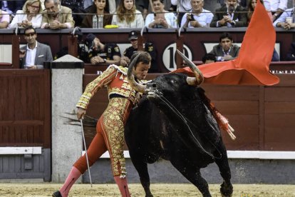 San Isidro 23ª. Los toros de Samuel Flores, un brindis y mucho valor