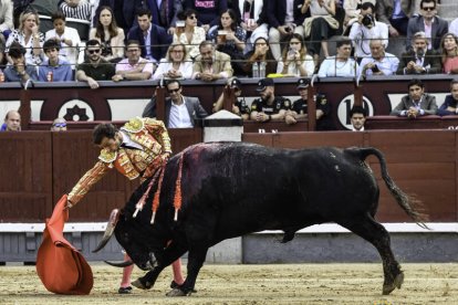 San Isidro 23ª. Los toros de Samuel Flores, un brindis y mucho valor