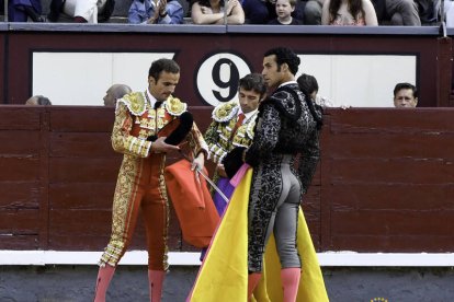 San Isidro 23ª. Los toros de Samuel Flores, un brindis y mucho valor