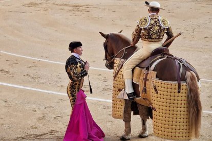 Sexta Feria de Otoño. Los Victorino le abren la Puerta Grande a Borja Jiménez