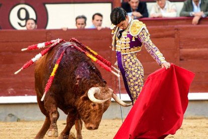 Feria de Otoño 5ª. Castaño, Ortega y Aguado se estrellan con mansos de El Pilar