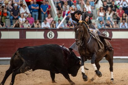 20ª San Isidro. Ventura, lección magistral, faenón de dos orejas y Puerta Grande