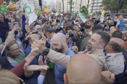 Santiago Abascal, Gil Lázaro, Carlos Flores y Juanma Badenas en Valencia.