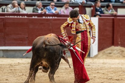 4ª San Isidro. Solo una vuelta de Navalón con varios Montealtos de oreja