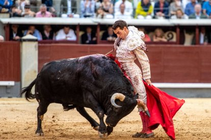 27ª San Isidro. Puerta Grande de Adrián que justifica estar en el cartel