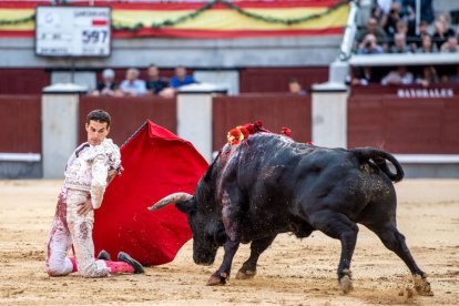 27ª San Isidro. Puerta Grande de Adrián que justifica estar en el cartel