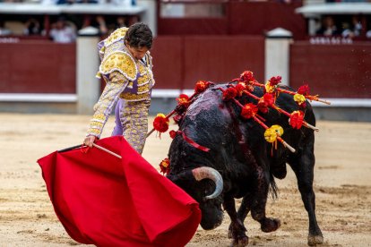 27ª San Isidro. Puerta Grande de Adrián que justifica estar en el cartel