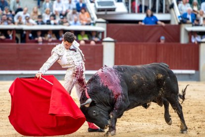 27ª San Isidro. Puerta Grande de Adrián que justifica estar en el cartel