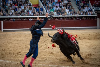 27ª San Isidro. Puerta Grande de Adrián que justifica estar en el cartel