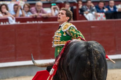 15ª San Isidro. Faena de dos orejas de Ventura malograda con el definitivo