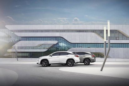 Nuevo Lexus RX 450h L 7 Plazas-lateral