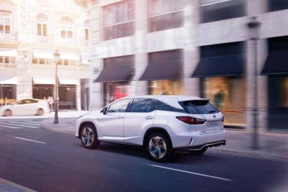 Nuevo Lexus RX 450h L 7 Plazas-trasera