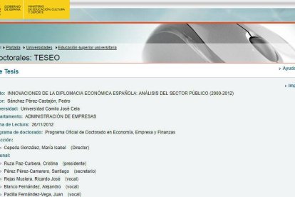 Esto es lo único que figura en Teseo, la ficha técnica de la tesis.