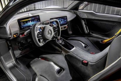 Mercedes-AMG ONE-interior