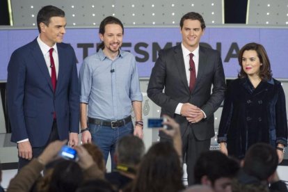 Los cuatro "púgiles" antes del debate.