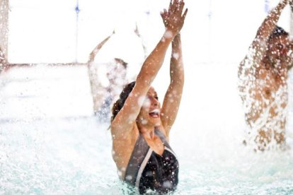 Vídeo: Aqua Zumba, la manera más divertida de ponerte en forma.