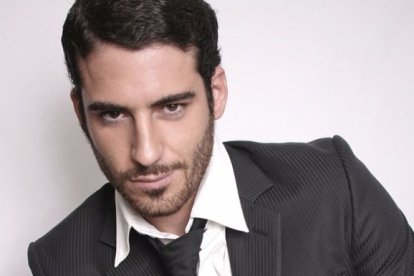 Miguel Ángel Silvestre tiene nuevo amor, es diseñadora y surfera