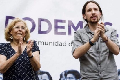 Carmena e Iglesias en un acto de campaña.