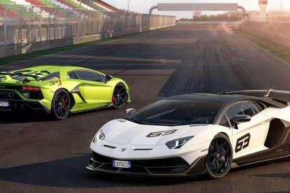 Nuevo Lamborghini Aventador SVJ-trasera