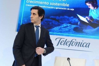 Telefónica gana un 32% más reduciendo su deuda casi 10 puntos