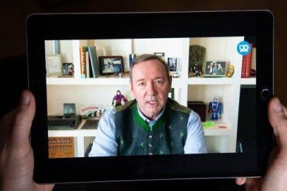 Kevin Spacey compara las acusaciones de agresión sexual con el coronavirus