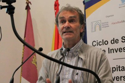 El director del Centro de Coordinación de Alertas y Emergencias Sanitarias, Fernando Simón