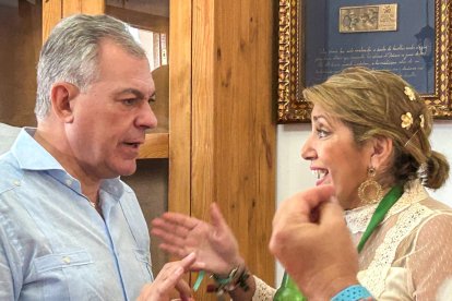 El alcalde de Sevilla, José Luis Sanz, y la senadora del PSOE, Susana Díaz.