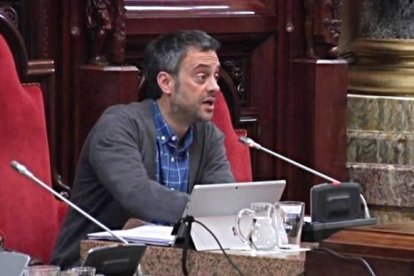 Xulio Ferreiron, alcalde de La Coruña, en acción