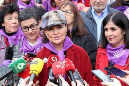 Calvo, en la manifestación del 8-M donde se contagiaron muchísimos madrileños de coronavirus.