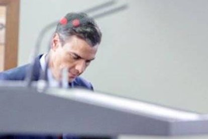 Sánchez se equivocó gravemente: los enfermos duplican con creces su previsión