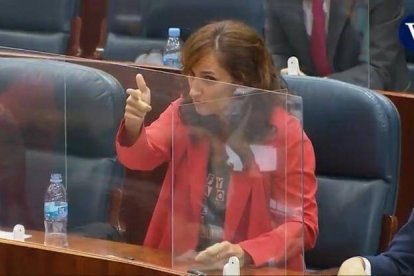 La diputada Mónica García 'dispara' a Ayuso