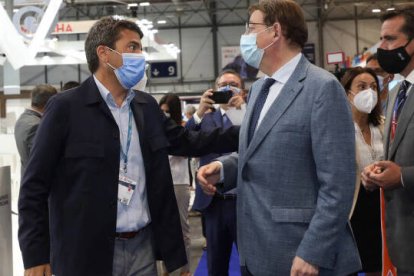 Carlos Mazón y Ximo Puig en Fitur