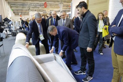 Ximo Puig durante su visita a la Feria Heimtextil de Fráncfort - GVA