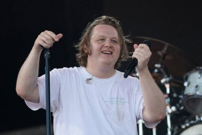 Lewis-Capaldi en concierto